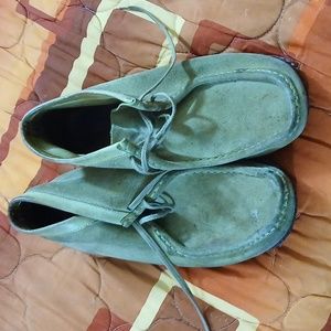 Clark wallabies size 10 m